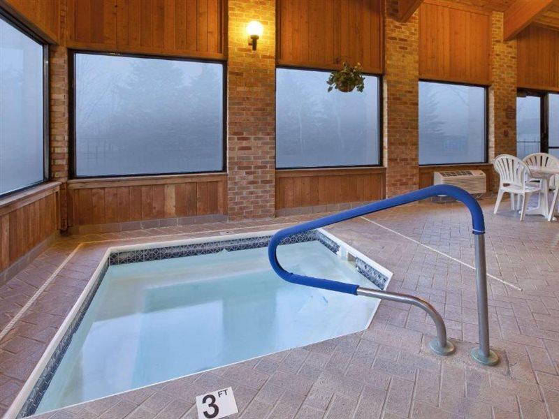 Quality Inn Marshall Near I-69 Exteriér fotografie